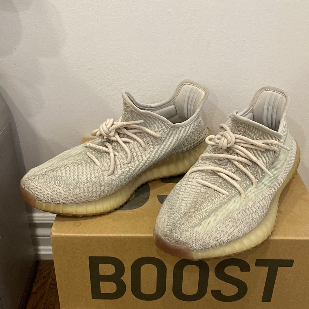 Yeezy 350 citrin colour (used)